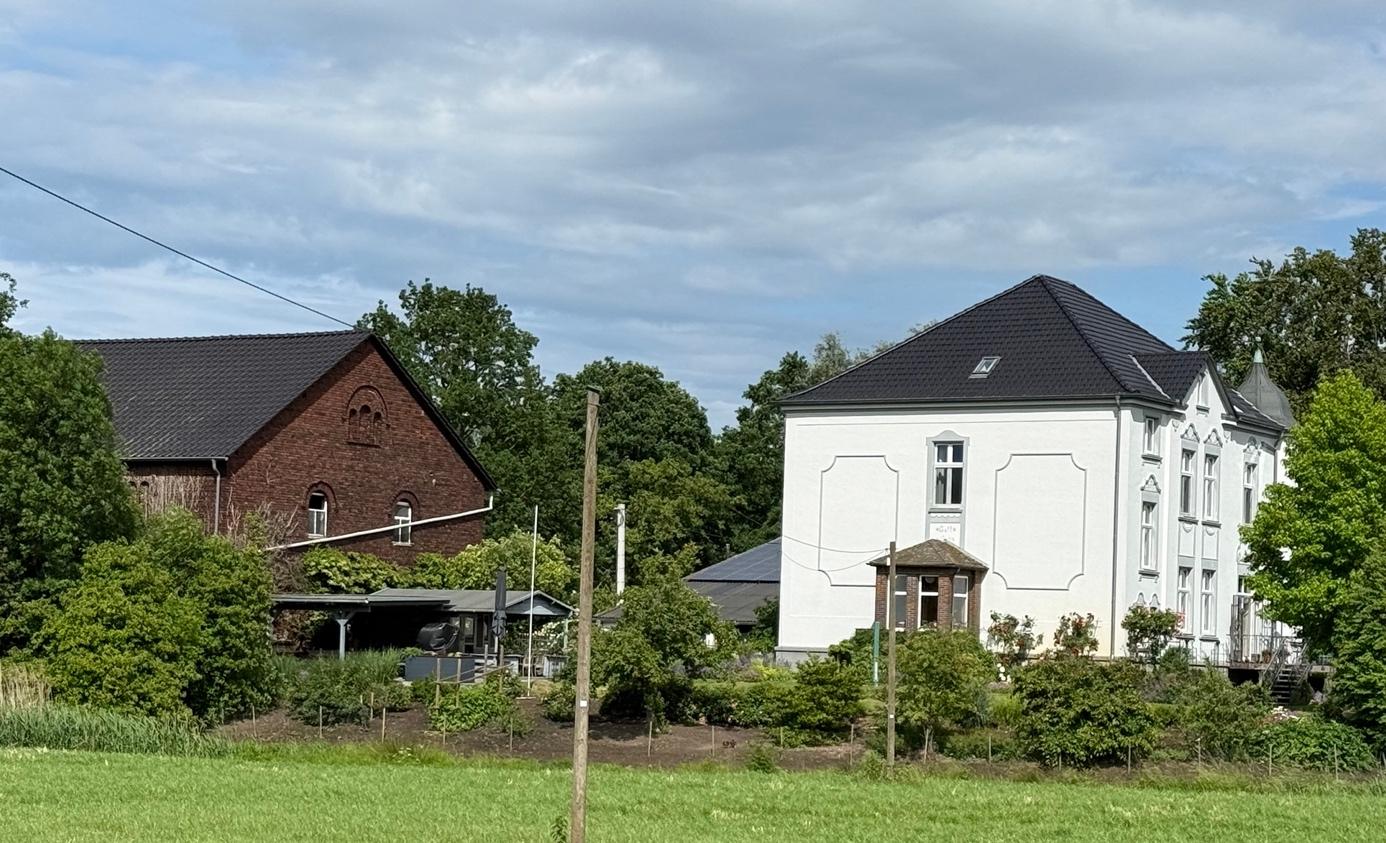 Hof Borgmühl im Juni 2026